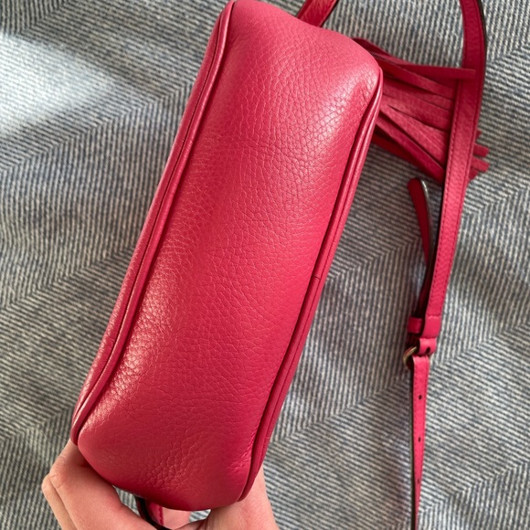Gucci small Soho Disco leather bag - Picture 7 of 10